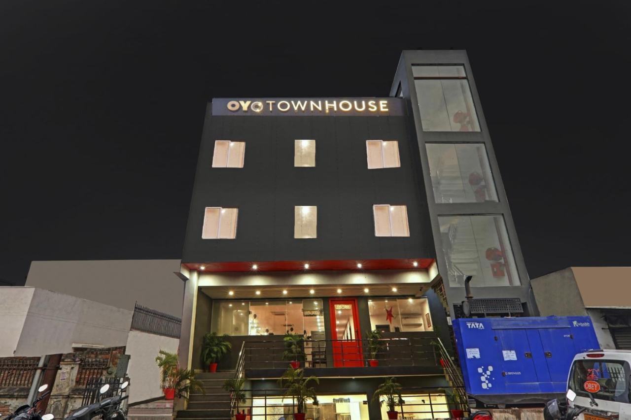 Townhouse The Shubham Hotell Bijnaur Eksteriør bilde